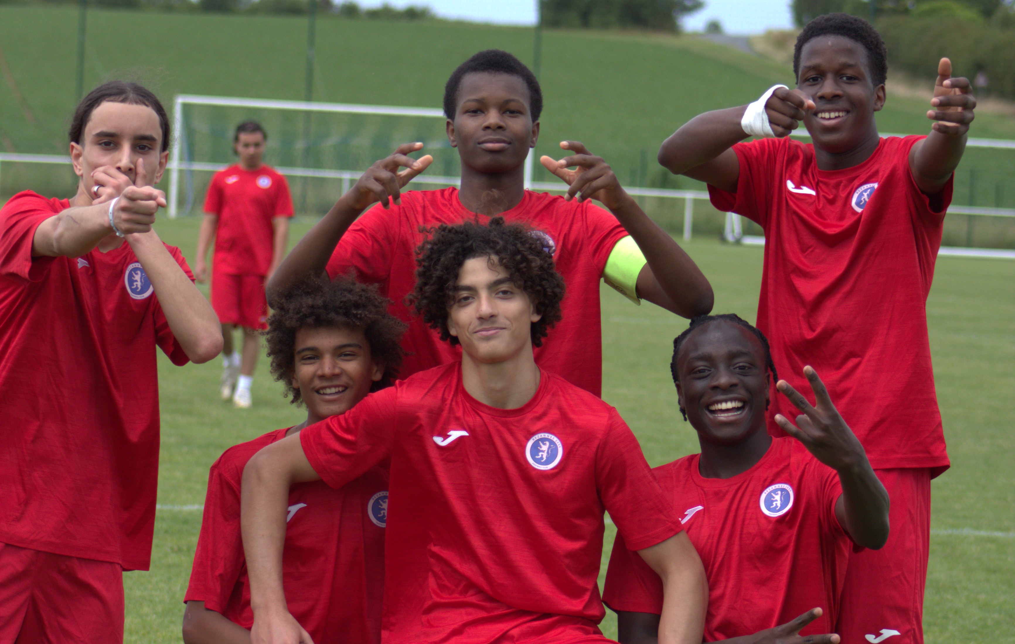 Équipe du BEZANNES ATHLETIC FC au coup de sifflet final · D1 Grand Est Champions 2025-2026
